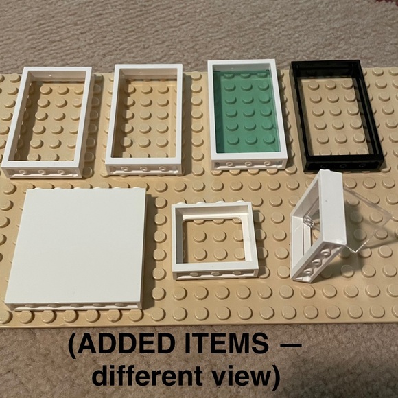UPDATED: LEGO Window / Door Frame / Building Panel Assortment —46 pieces - Picture 12 of 13